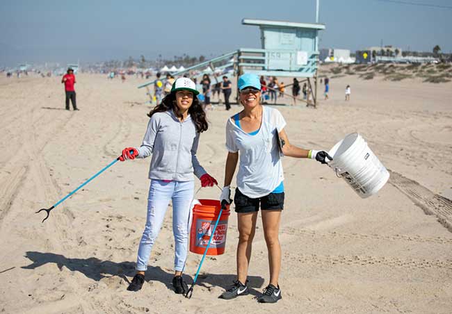 Calendar of Global Environmental Events: International Coastal Cleanup Day