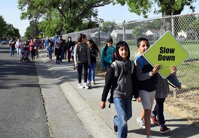 Calendar of Global Environmental Events: International Walk to School Month