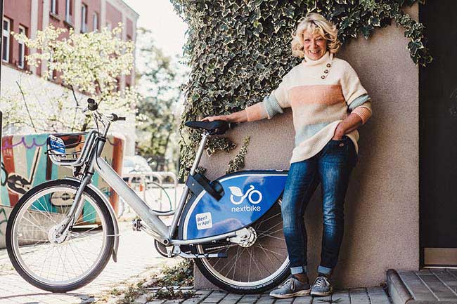 Top 10 ideas for a sustainability influencer to promote sustainable living including through social media, webinars, podcasts, blogs and more! Your guide for inspiring sustainable living.